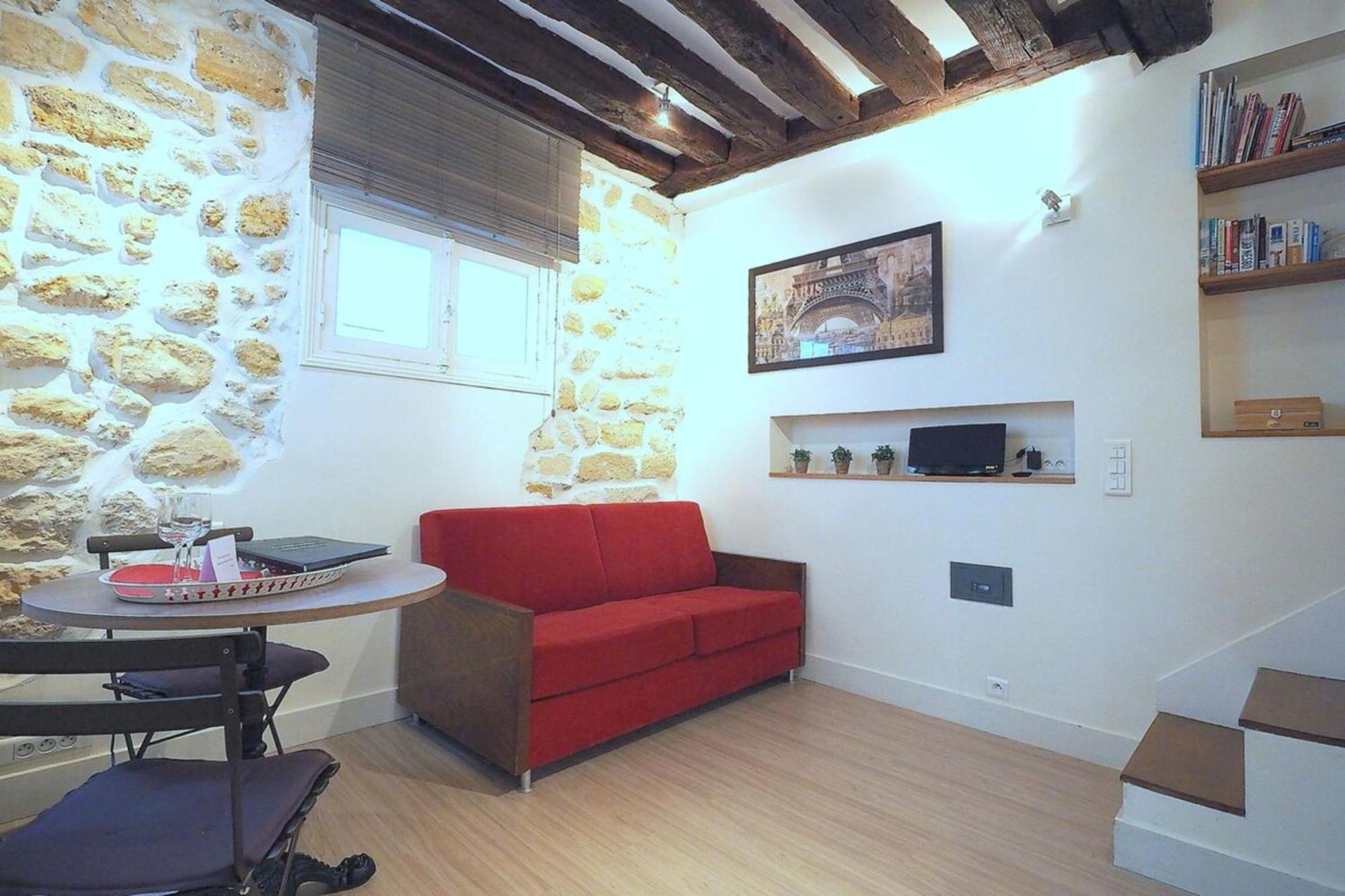 Louvre Parisian Duplex Apartment