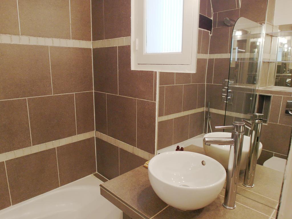 Appartamento Louvre Parisian Chicsuites
