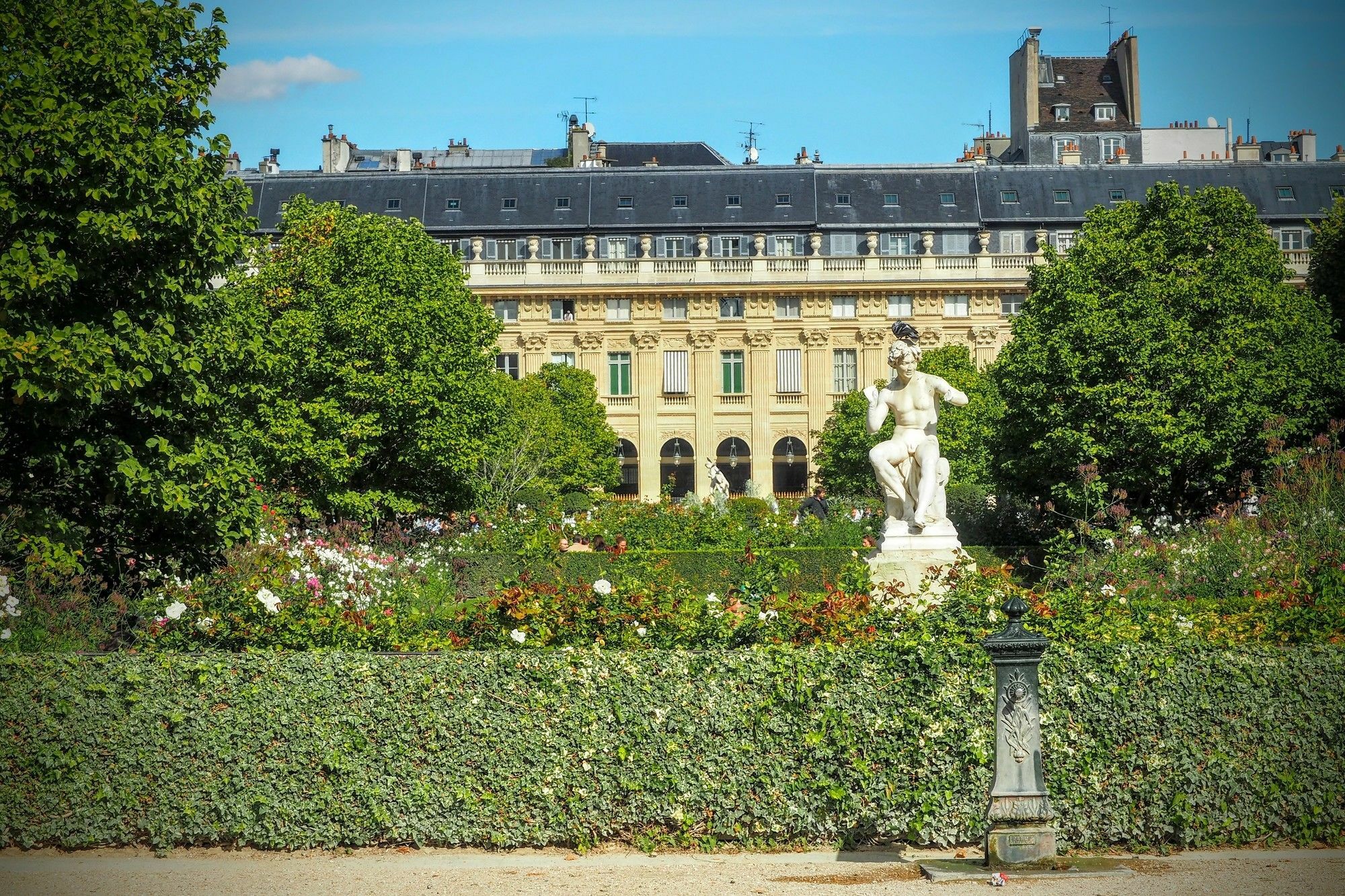 Appartement Louvre Parisian Chicsuites